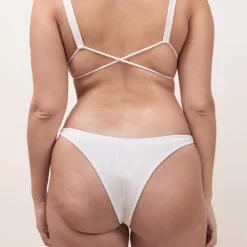 Tanga - Ivoire Pool Day | 3 SUISSES