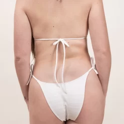 Triangle - Ivoire Pool Day | 3 SUISSES